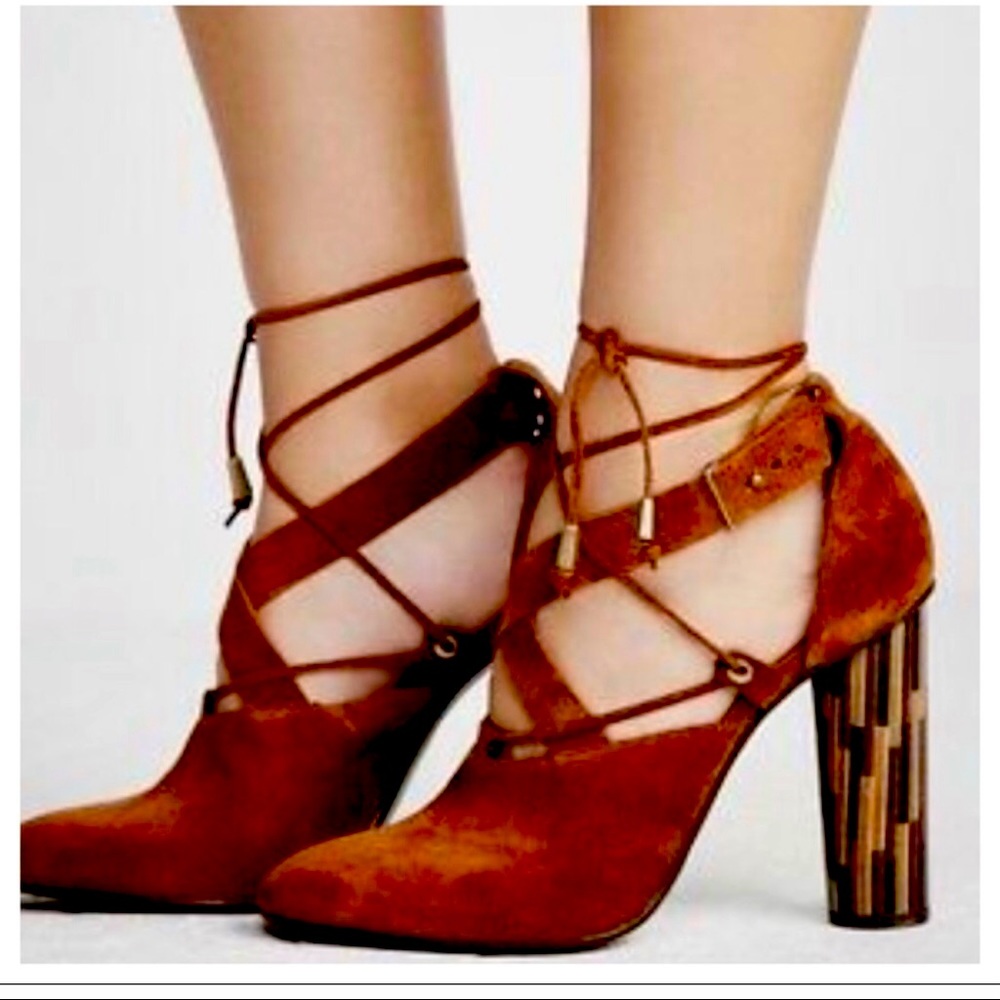 Free People Nouvella Heel size 10.
